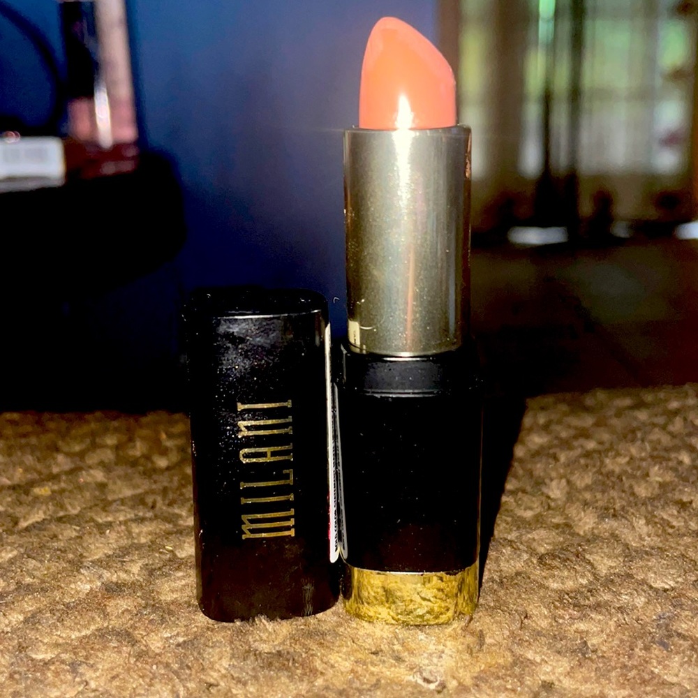 New MILANI IN THE COLOR I. AM PRETTY 😍 AND IT IS !! BOLD MATTE !❤️
